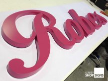 Robes 3d metal letters